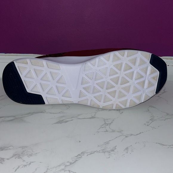 MENS Maroon Puma Casual Sneakers - Picture 7 of 10